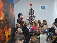 Ершовские дошкольники побывали на выставке удивительных ретро-новогодних игрушек