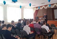 Ершовским подросткам рассказали о временном трудоустройстве в каникулярный период