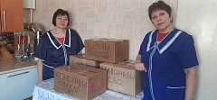 «Посылки добра» для бойцов СВО подготовили  соцработники из ершовского села