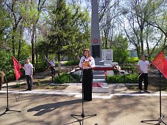 В поселке Учебный прошел торжественный митинг