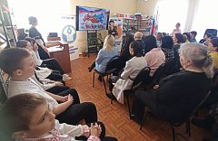 В ершовской библиотеке открыли Год единства народов России