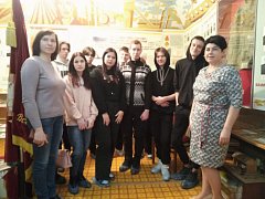 Ершовская молодежь в районном музее узнала, какой ценой завоевано счастье