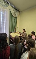 Будущие врачи в деле: старшеклассники из Ершовского района заглянули за кулисы медицинской профессии