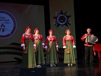 Ершовские исполнители вернулись с заслуженными наградами с областного фестиваля патриотической песни