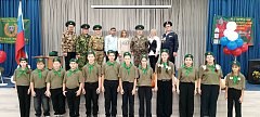 Военнослужащий СВО принял участие в торжественной церемонии посвящения ершовских пятиклассников в юные друзья пограничников