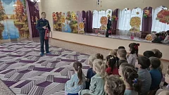 Спички детям не игрушки: ершовским дошколятам рассказали о пожарной безопасности