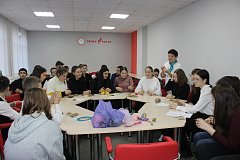 «Серебряный волонтер Ершова встретилась с молодежью