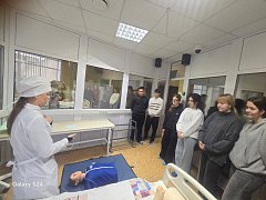 Ершовские школьники получили бесценный опыт на практических занятиях в медуниверситете