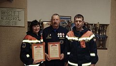 Трое ершовских спасателей отмечены наградами в честь профессионального праздника