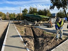 Ершовское «Благоустройство» продолжает системную деятельность по поддержанию чистоты и порядка
