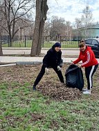 В Ершове продолжаются весенние субботники в рамках месячника по благоустройству