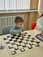 Ершовцы разных возрастов сразились в шашки