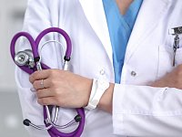 Заработная плата медработников сельской местности станет выше 100 тысяч рублей