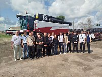 Ершовские студенты побывали на экскурсии на самом крупном сельхозпредприятии района