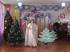 "В снежном царстве, в морозном государстве" очутились ершовские дошкольники