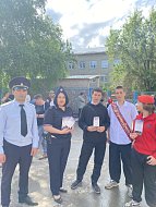 Сотрудники Госавтоинспекции и ЛОП на ст. Ершов провели совместную акцию по безопасности дорожного движения