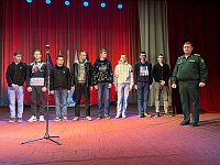 С главной ершовской сцены провожали будущих солдат