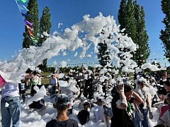 В ершовском лагере «Дельфин» прошло яркое мероприятие «Праздник Нептуна»