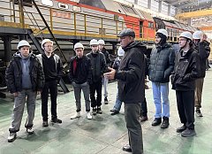 Студенты Ершовского агропромышленного лицея посетили локомотивное депо в рамках акции «Неделя без турникетов»