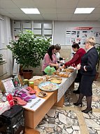 Ершовские железнодорожники провели ярмарку в поддержку бойцов СВО