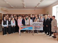 В школе №1 г.Ершова состоялось торжественное открытие «Парты Героя»