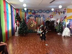 "В снежном царстве, в морозном государстве" очутились ершовские дошкольники