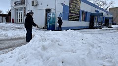 В Ершове провели объезд коммерческих объектов для контроля вывоза снега