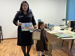 Конкурс рисунков и поделок показал отличное знание правил дорожного движения ершовскими ребятами