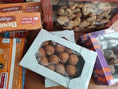 Жители ершовского села собрали 8 коробок с гуманитарной помощью – все самое необходимое для бойцов