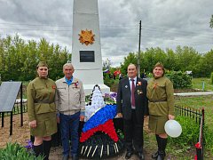 В ершовском селе установили мемориальную плиту с именами ветеранов ВОВ