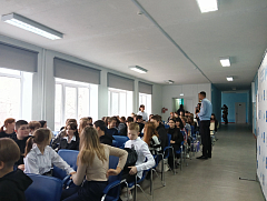 Ершовскую молодежь предостерегли от серьезных ошибок на жизненном пути