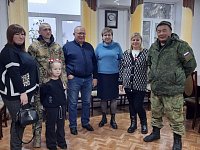 За месяц до Нового года облдеп стал Дедом Морозом для семьи мобилизованного ершовца