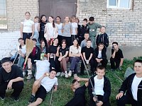 Коллектив ершовской школы дружно вышел на субботник