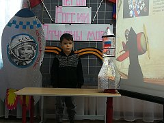 Дошкольники Ершовского района знакомятся с героями нашего времени