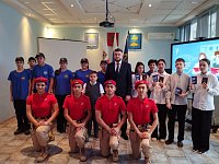 Торжественное вручение паспортов в День Конституции РФ в Ершовском районе