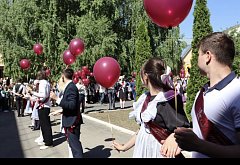 Для ершовских выпускников прозвенел последний звонок