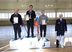 Ершовская команда ОМВД показала достойные результаты в областном чемпионате по гиревому двоеборью