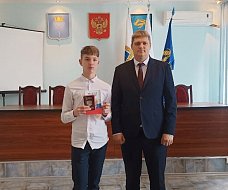 Юные ершовцы в торжественной обстановке получили свои первые паспорта