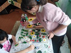 В одном из сельских клубов Ершовского района картины делают из теста