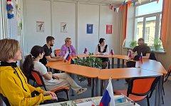 Ершовские школьники узнали, какую музыку любит боец с позывным «Музыка»