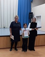 В Детской школе искусств г. Ершова вручили награды победителям отборочного этапа Всероссийского конкурса детского рисунка «Мои родители работают в полиции»