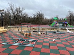 В Ершове продолжается благоустройство сквера на улице Лесхозная