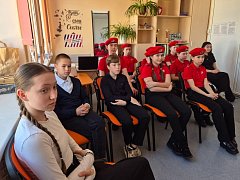 Ершовские школьники узнали, какую музыку любит боец с позывным «Музыка»