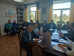 Первое заседание нового состава районного Собрания ЕМР прошло в атмосфере взаимопонимания