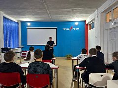 Ершовский полицейский провел профилактическую беседу с подростками