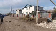 В Ершове продолжается строительство тротуаров и пешеходных дорожек