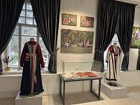 К Году единства народов России открылась выставка национальных костюмов