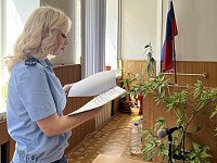 По требованию прокуратуры Ершовского района суд обязал поставить сироту на жилищный учет