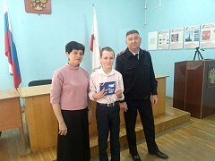 За кулисами железной дороги и правопорядка: участники Движения Первых познакомились с работой железнодорожной станции Ершов и Линейного отдела полиции