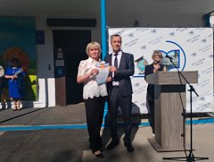 На празднике последнего звонка встретились два поколения ершовских выпускников с разницей в 50 лет